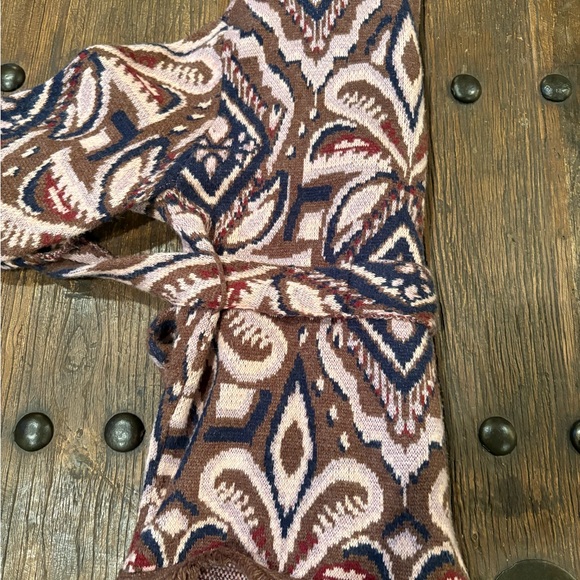 FARM Rio Multicolor Patterned Sweater - Picture 6 of 9